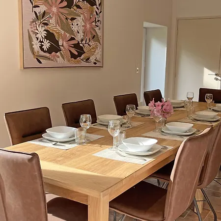 Le Chaussis Vakantiehuis Aron