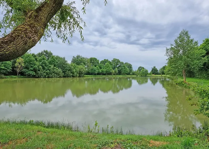 Le Chaussis 別荘 Aron